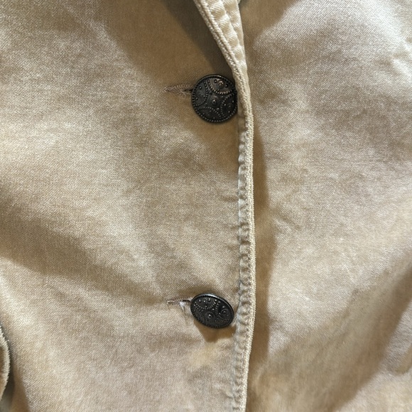 Eivissa Button Up Lace Ruffled Cropped Jacket - Picture 8 of 9